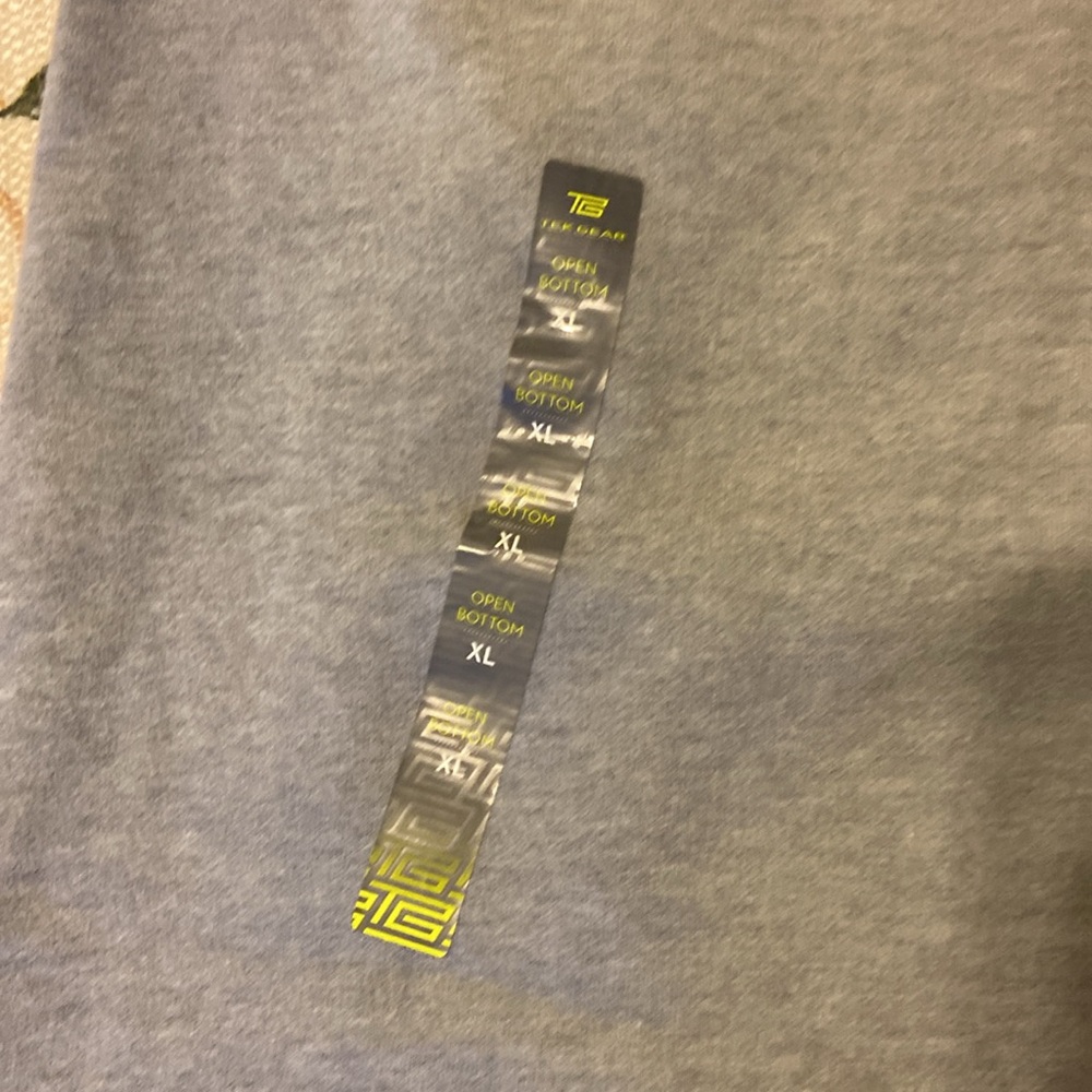 Men’s jogging pants - Picture 3 of 8